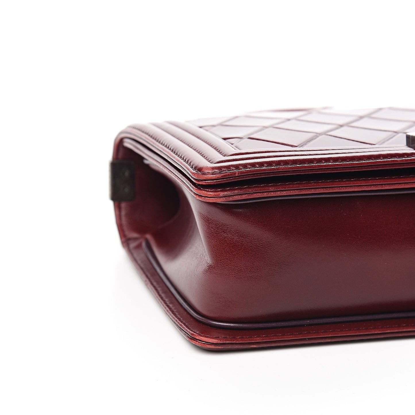 Calfskin Embossed New Medium Paris Salzburg Boy Flap Red