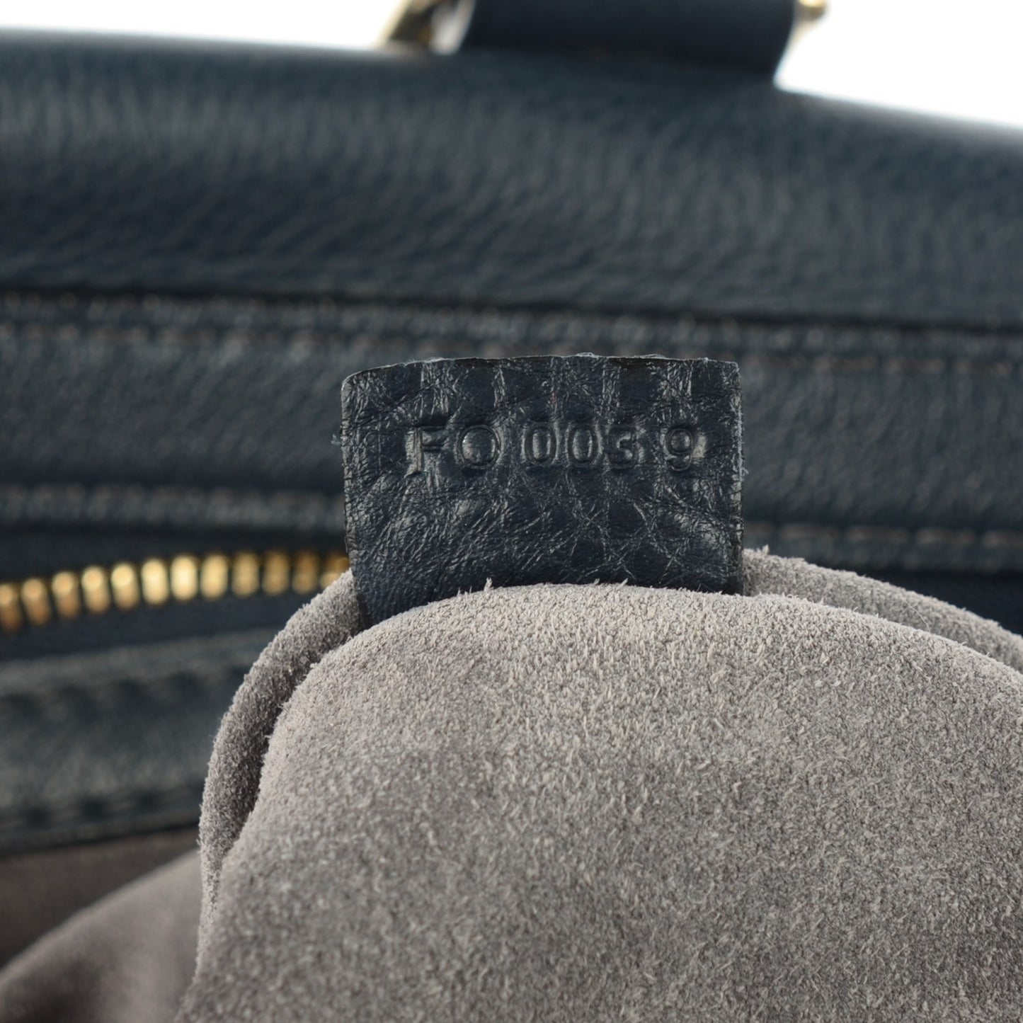 Veau Cachemire SC Bag MM Cobalt
