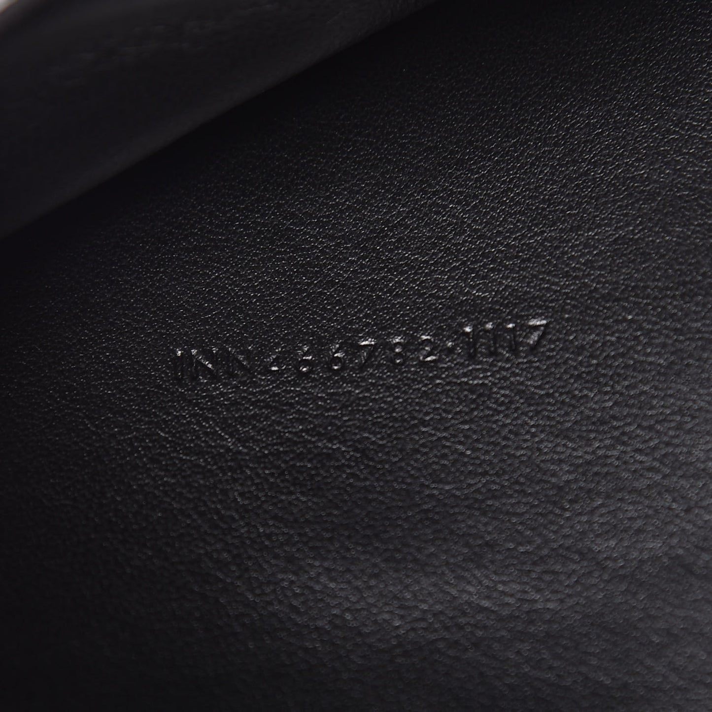 Grain De Poudre Matelasse Chevron Small Monogram Passport Case Black