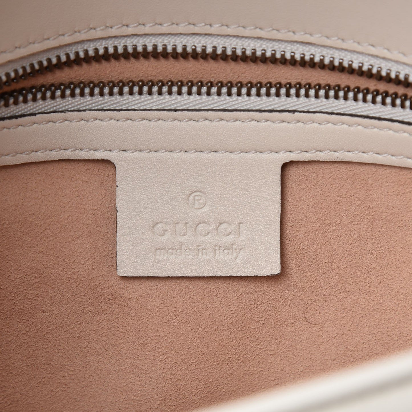 Calfskin Matelasse Small GG Marmont Shoulder Bag White