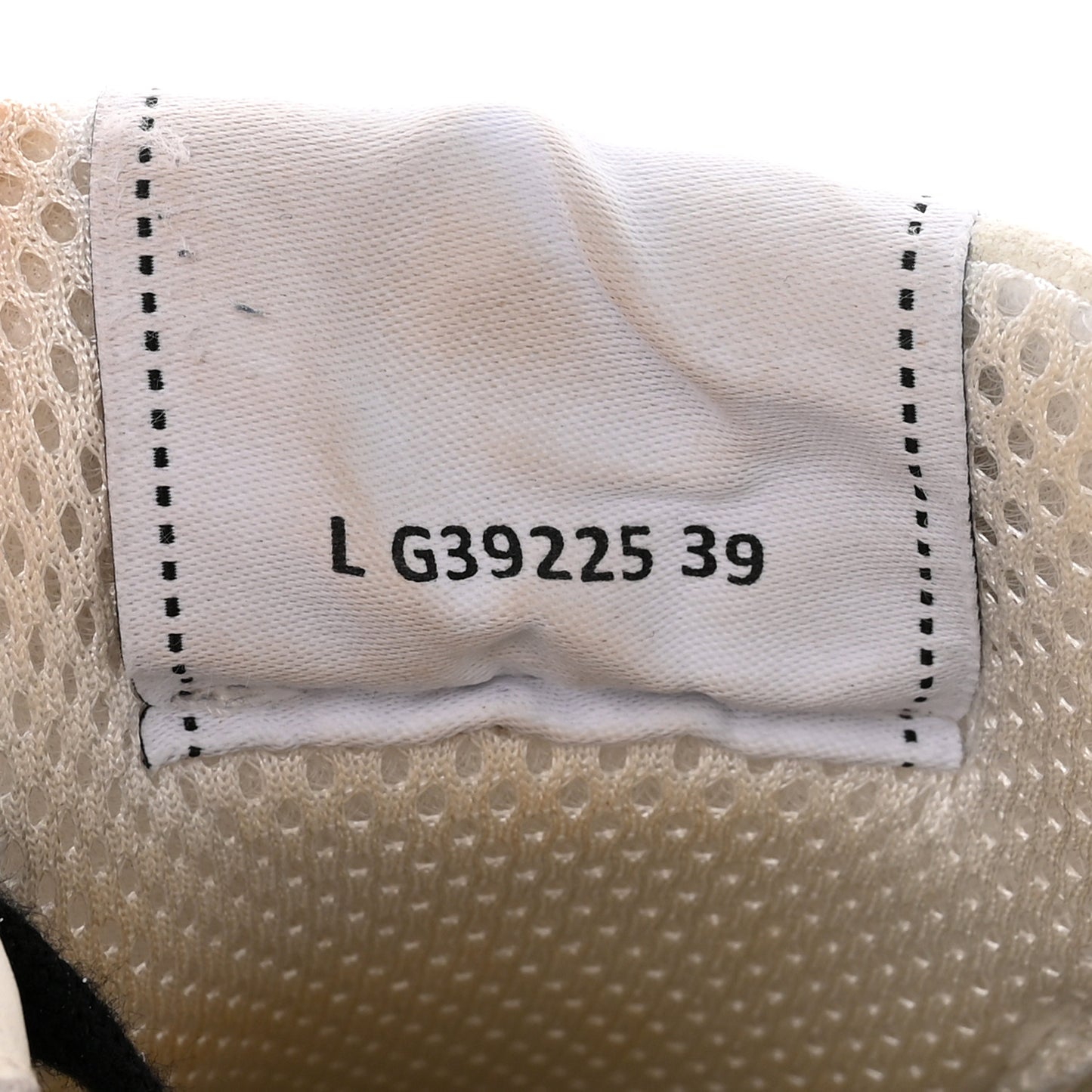 Suede Calfskin Logo Sneakers 39 Black White