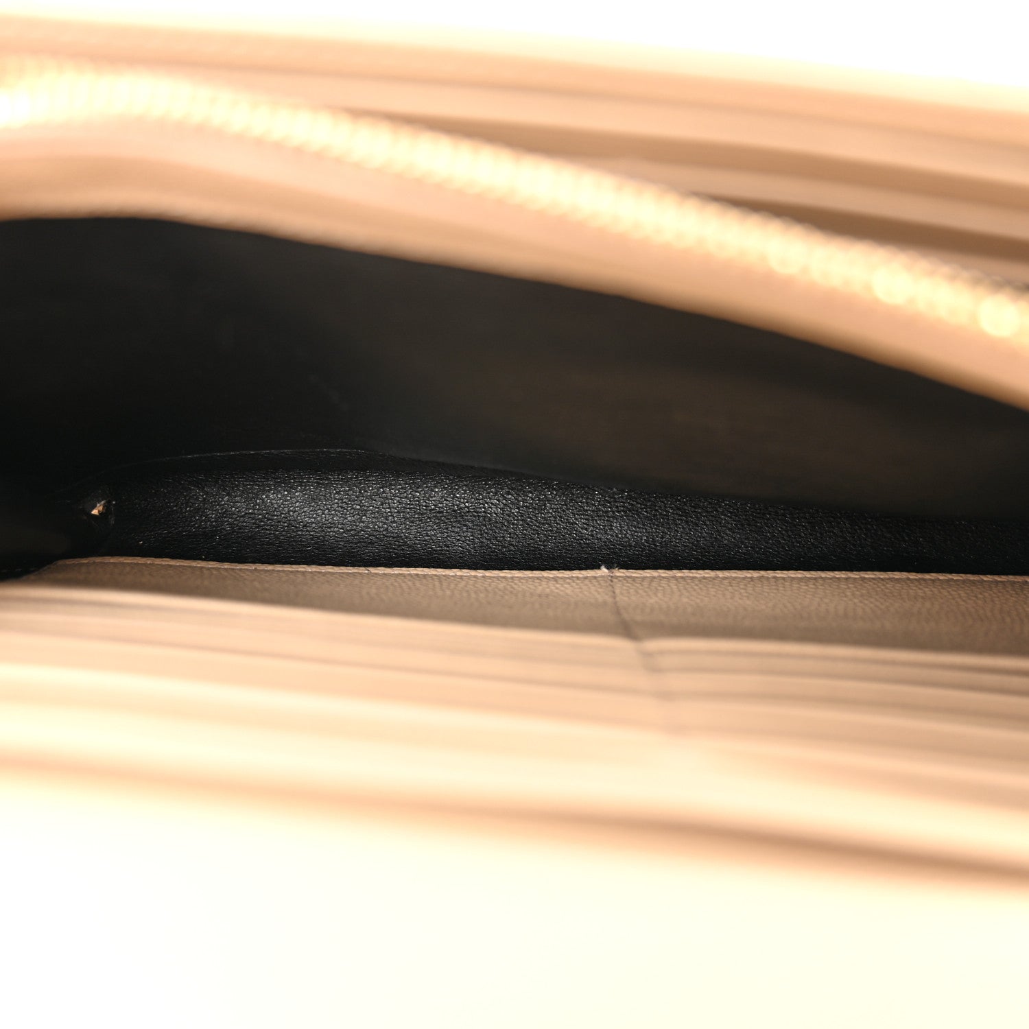 Saint Laurent Grain De Poudre Matelasse Chevron Monogram Chain Wallet  Nude Powder 5 of 13