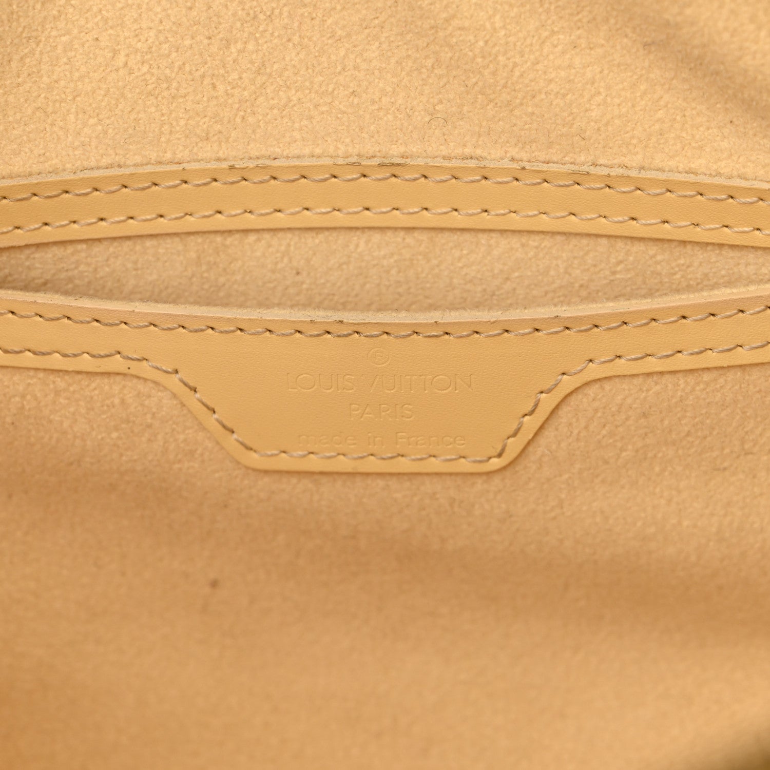 Louis Vuitton Epi Soufflot Vanilla 7 of 15