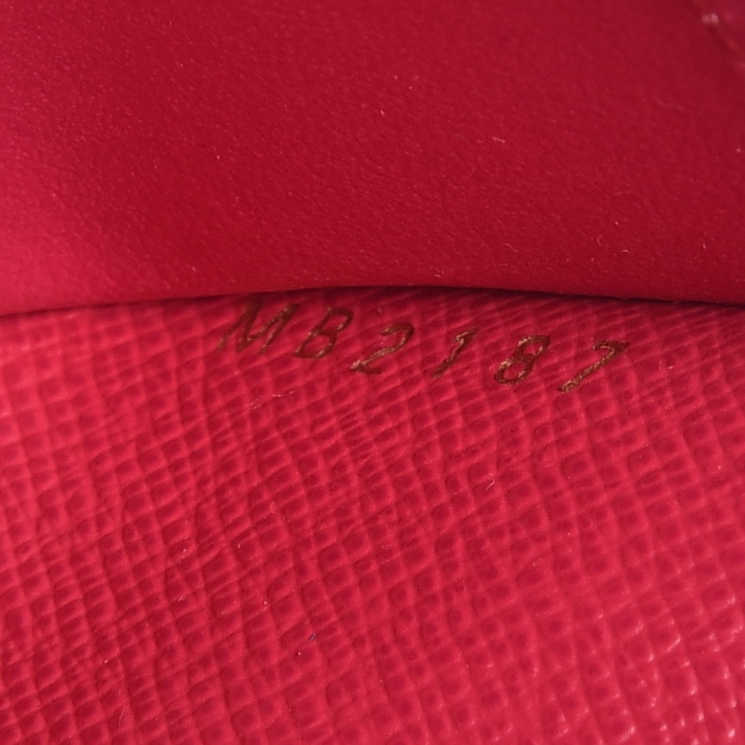 Louis Vuitton Monogram 2017 Christmas Animation Passport Cover 7 of 8