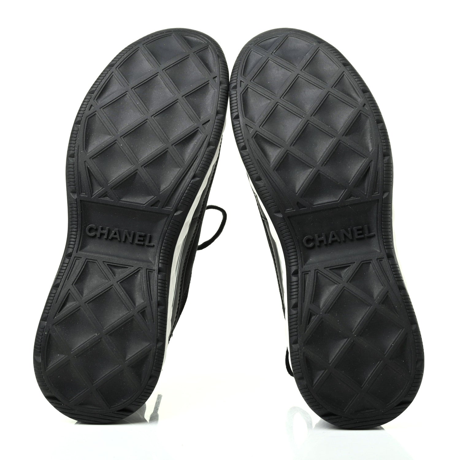 Chanel Velvet Calfskin Mixed Fibers CC Sneakers 38 Black 5 of 9