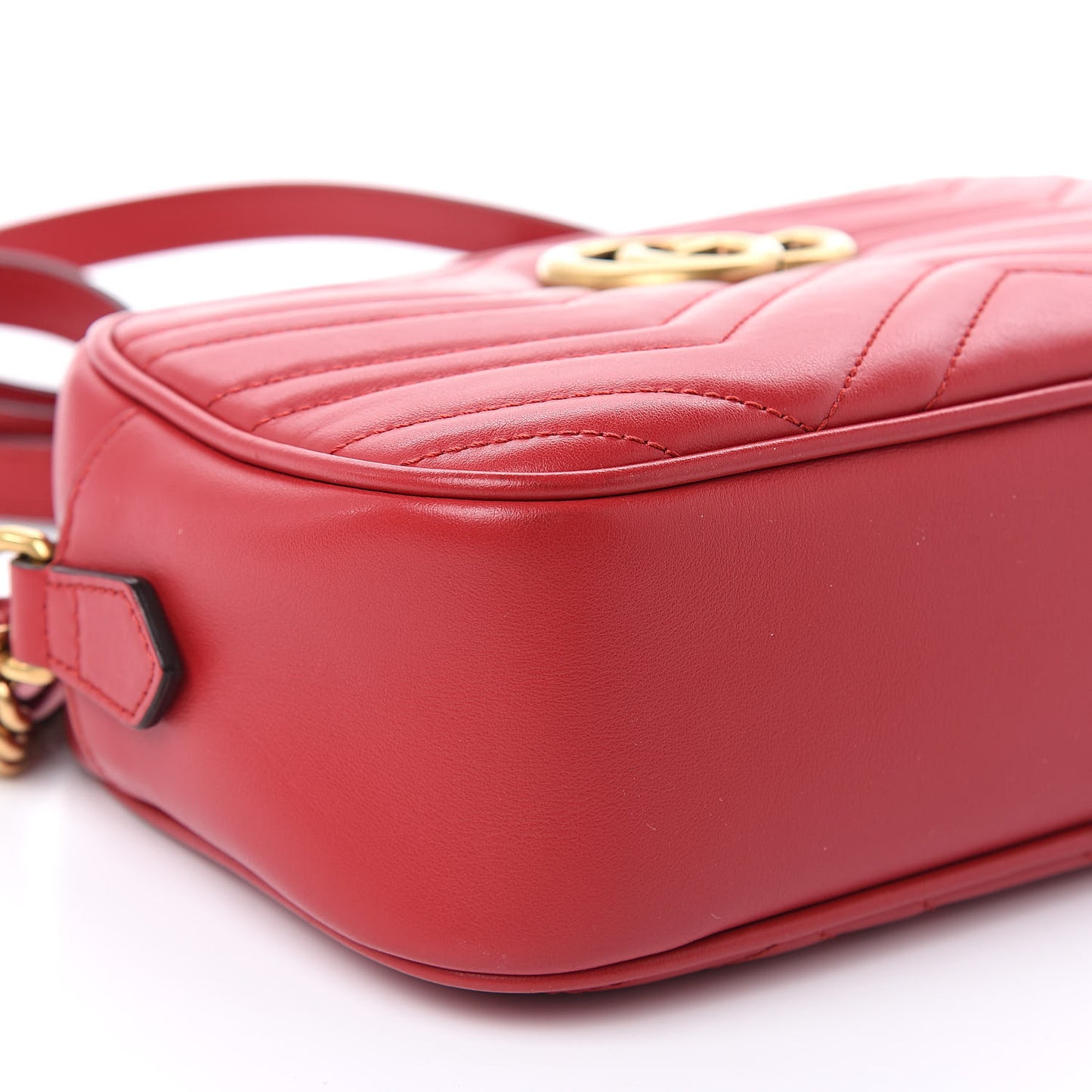 Calfskin Matelasse Small GG Marmont Chain Shoulder Bag Hibiscus Red