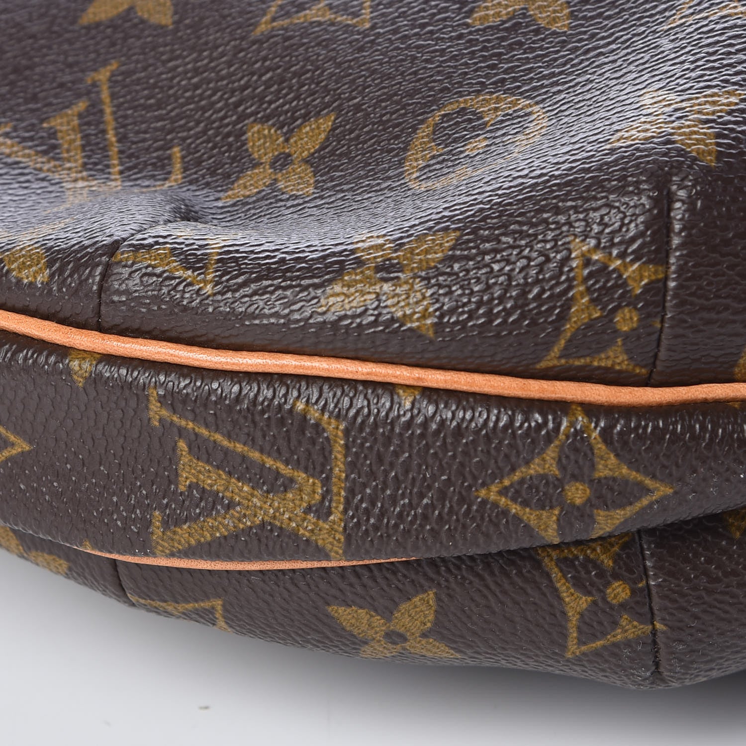 Louis Vuitton Monogram Croissant MM 8 of 9