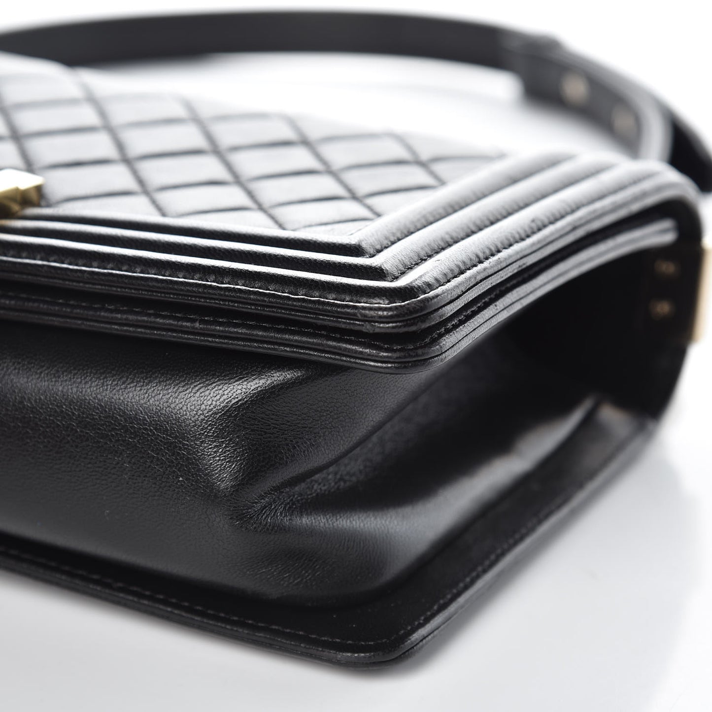 Lambskin Quilted Medium Boy Flap Black