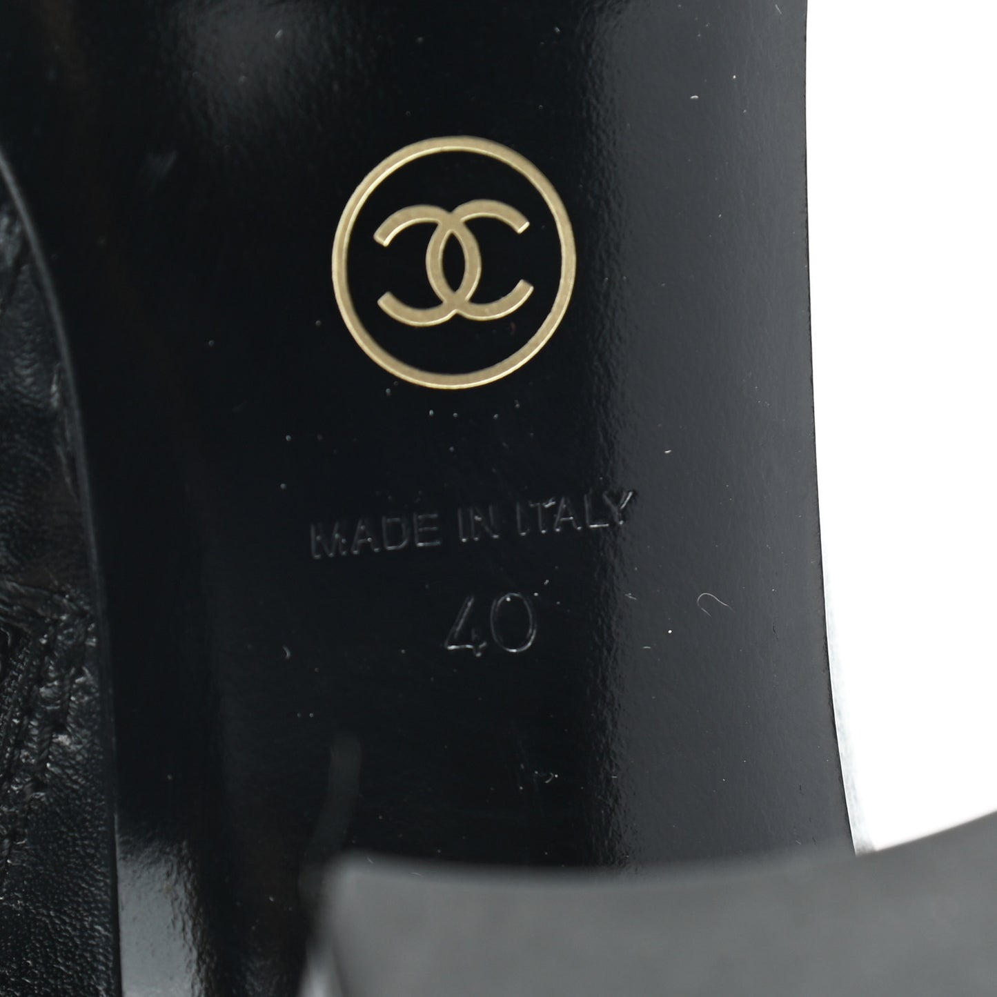 Crumpled Calfskin Cap Toe Chain Short Boots 40 Black