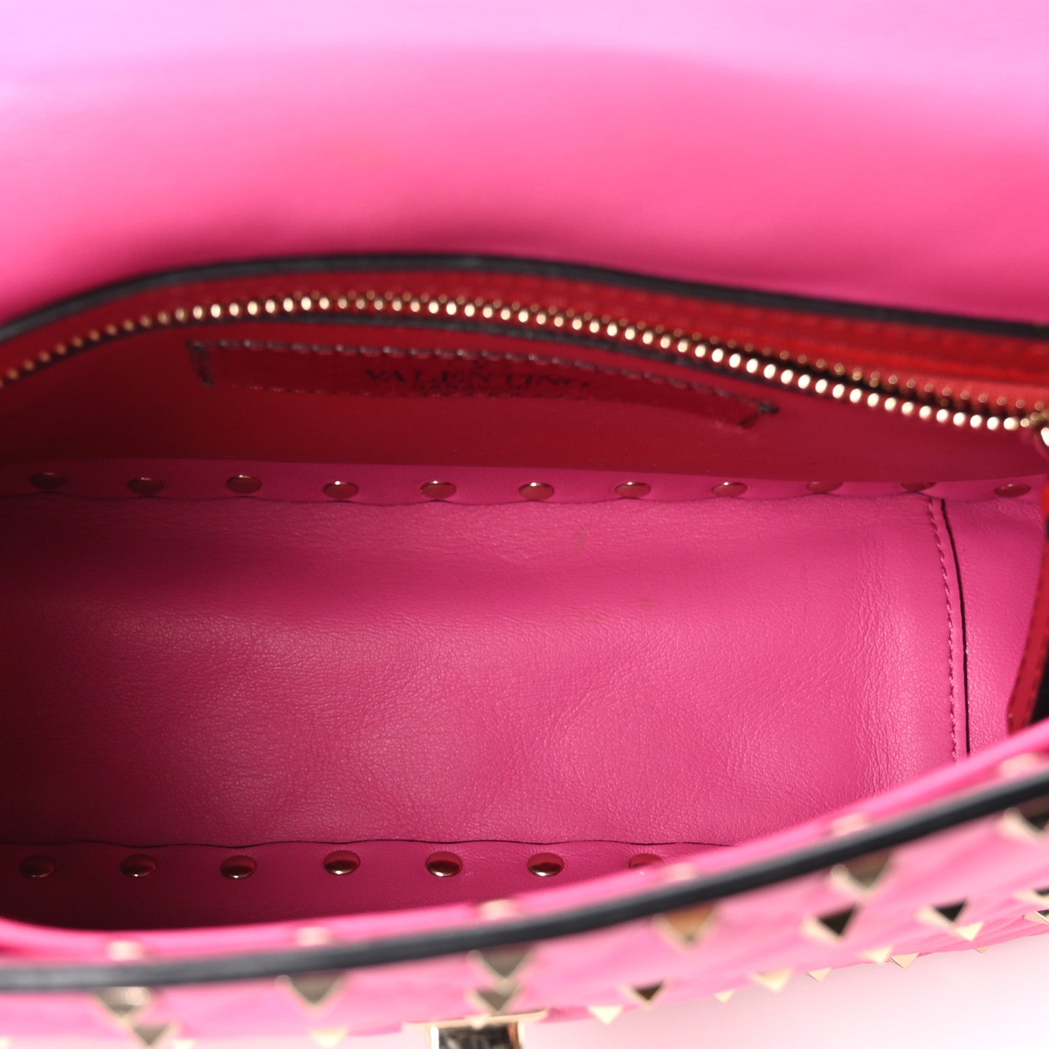 Valentino Garavani Nappa Medium Rockstud Spike Shoulder Bag Pink
