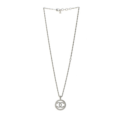 Chanel Pearl CC Round Pendant Necklace Gold 3 of 6