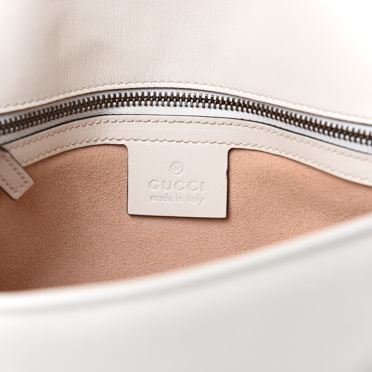 Calfskin Matelasse Small GG Marmont Shoulder Bag White