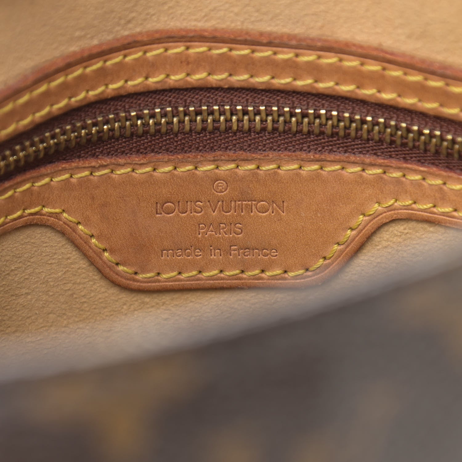 Louis Vuitton Monogram Looping MM 6 of 15