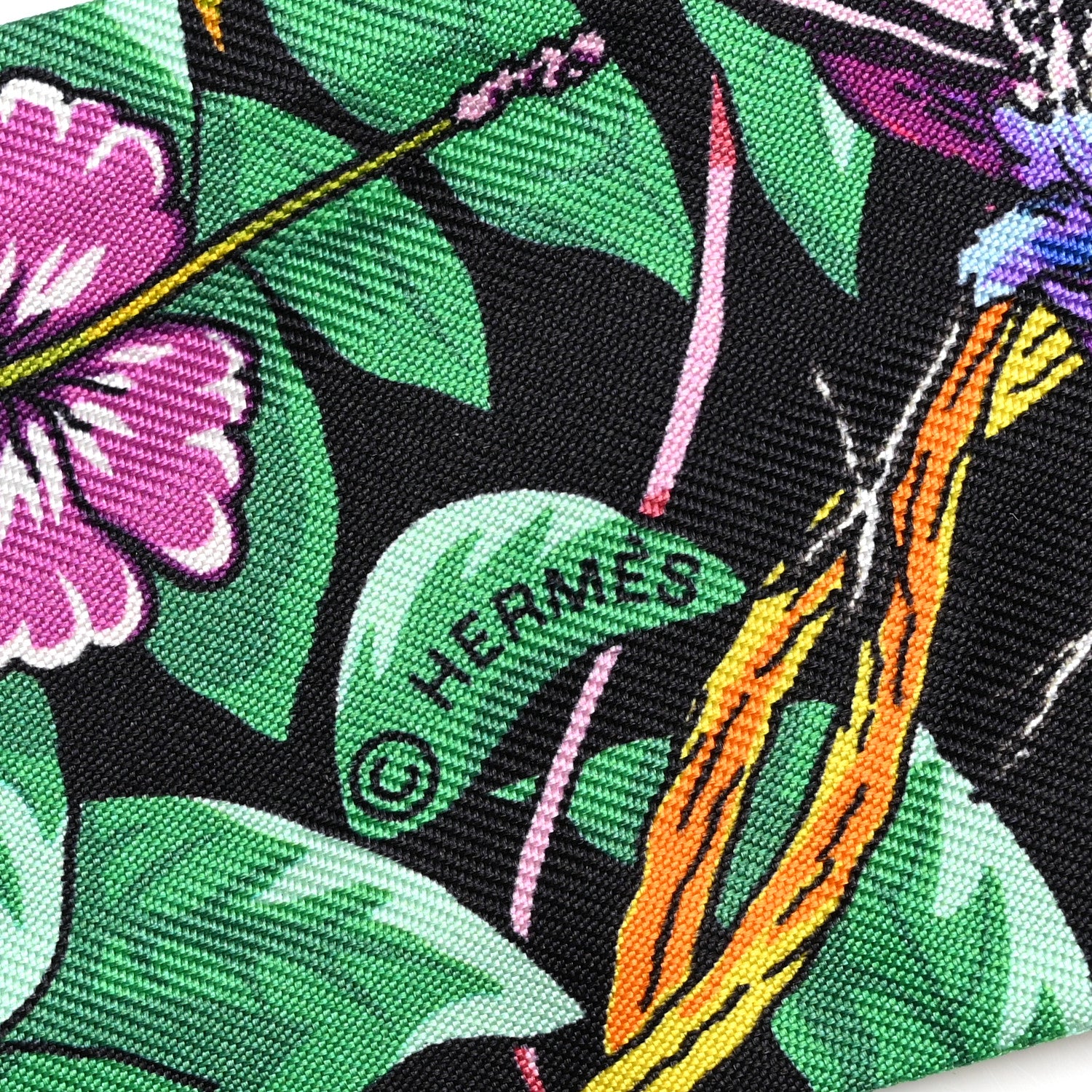 Hermes Silk Jungle Love Love Twilly Black Vert Rose Vif 4 of 4