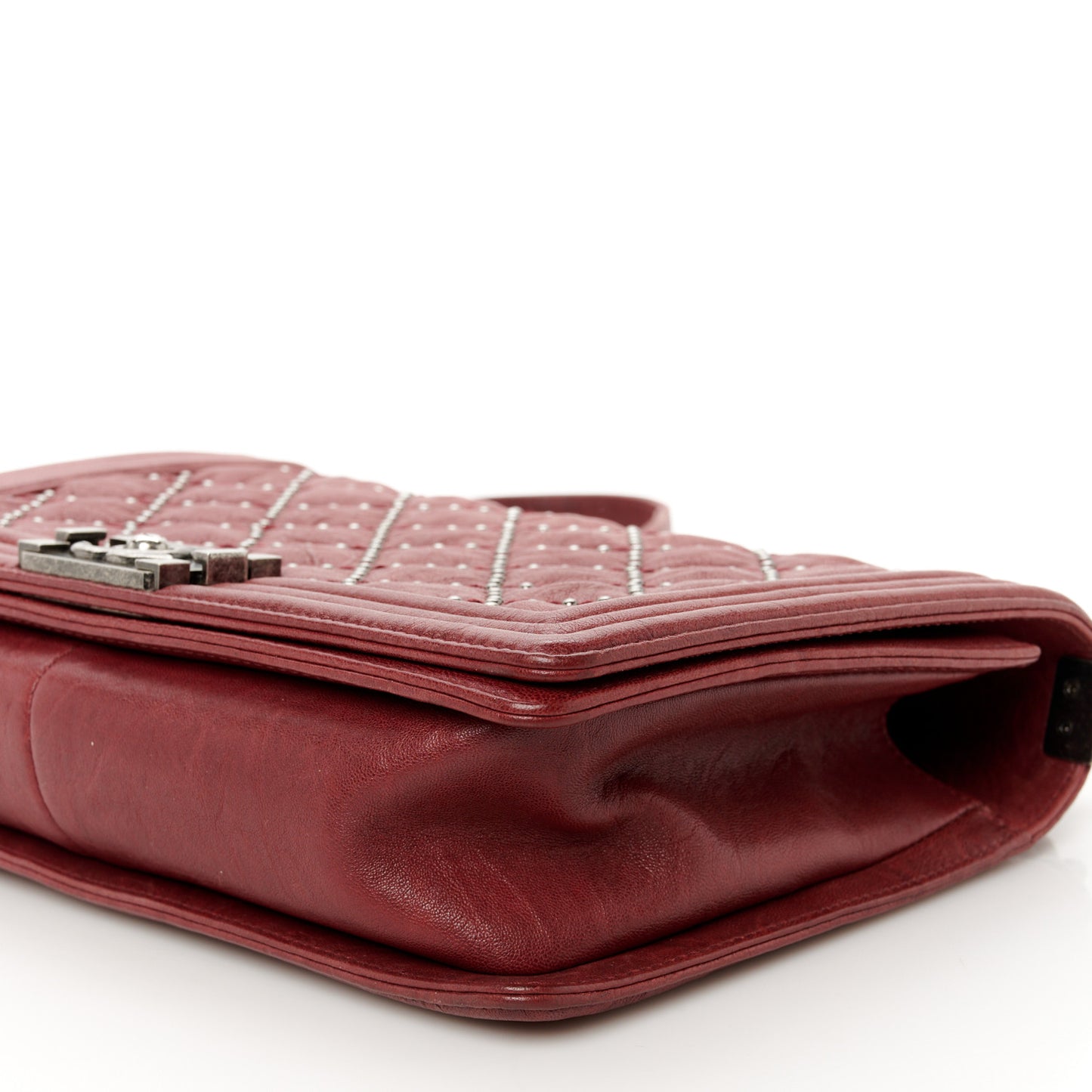 Crumpled Lambskin New Medium Studded Boy Flap Red