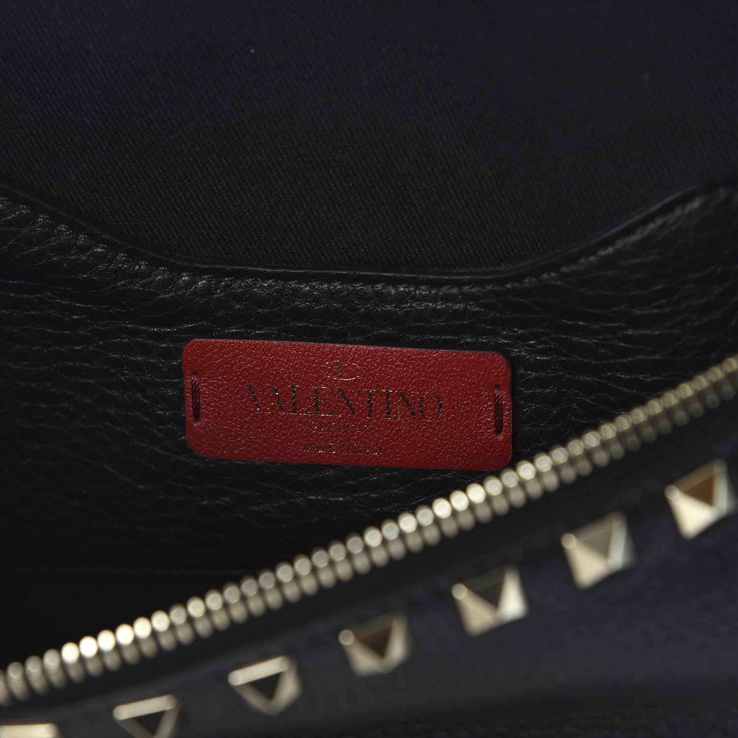 Valentino Garavani Grainy Calfskin Rockstud Belt Bag Black 5 of 9