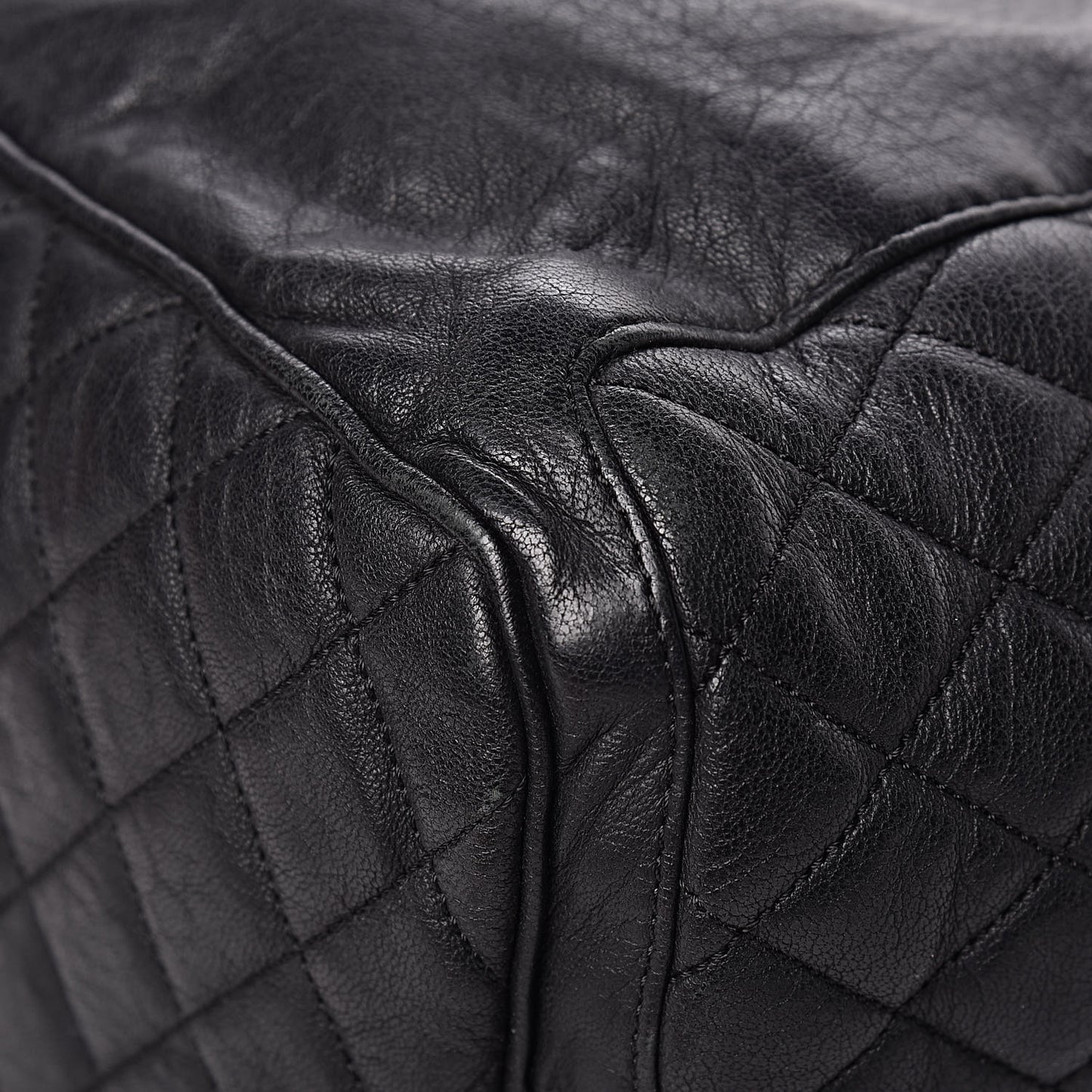 Lambskin Chain Embellished Blare Tote Black