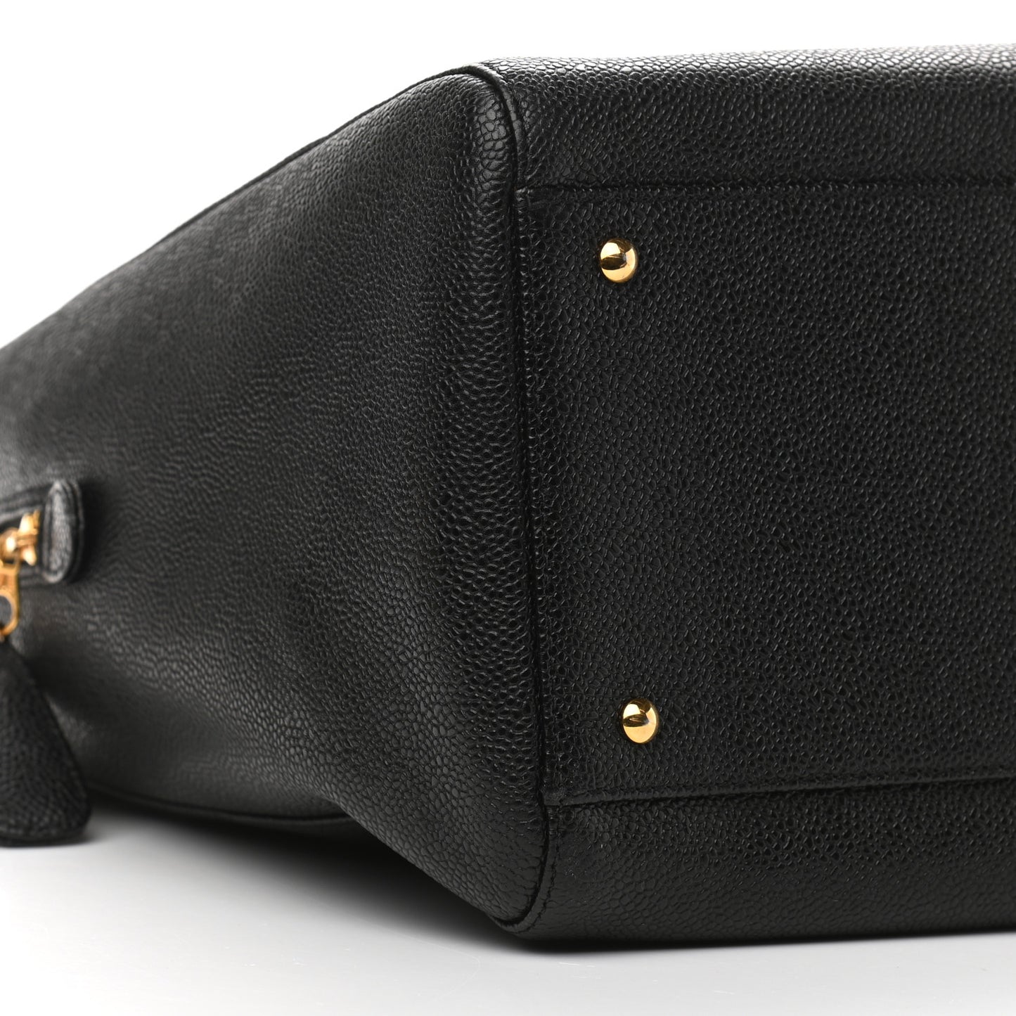 Caviar CC Shoulder Bag Black