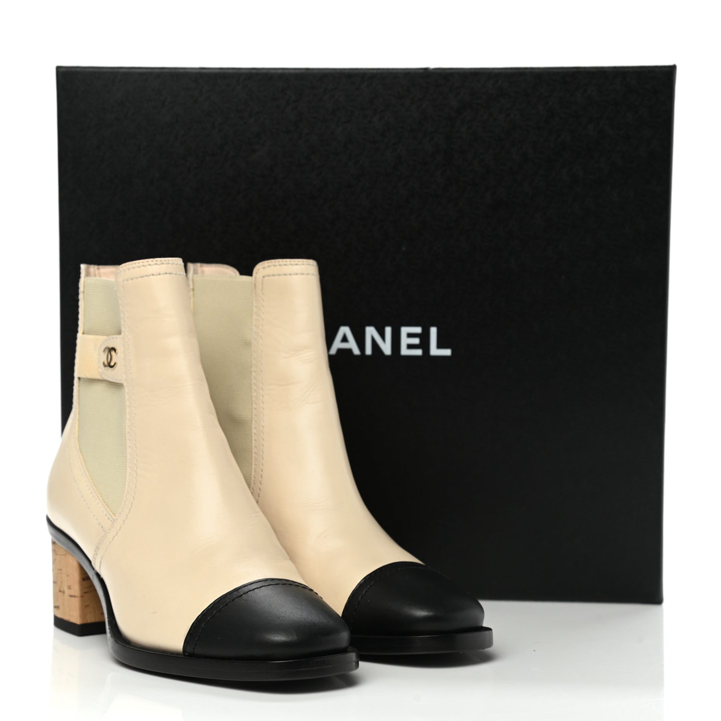 Calfskin Patent Cork Cap Toe Short Boots 35 White Black