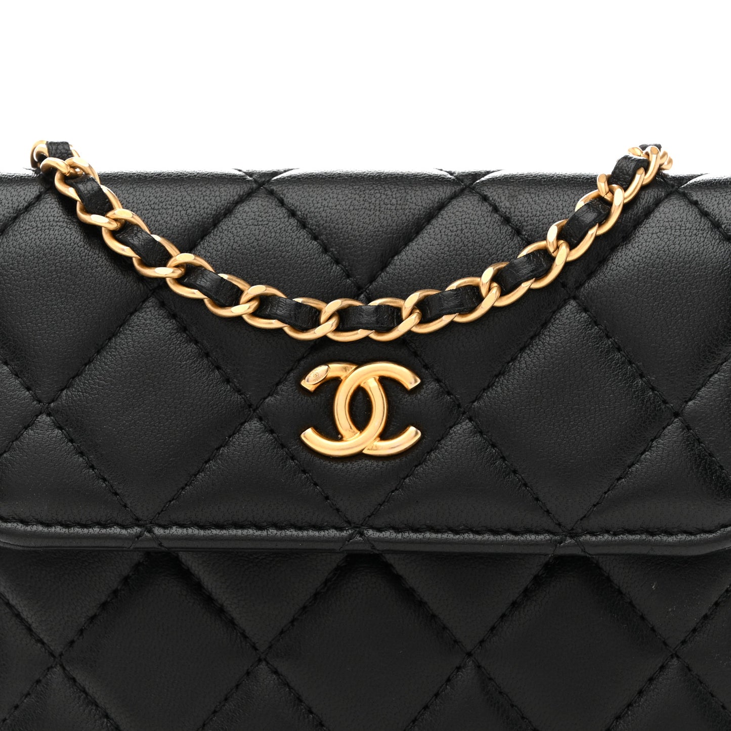 Lambskin Quilted Pearl Crush Clutch With Chain Black