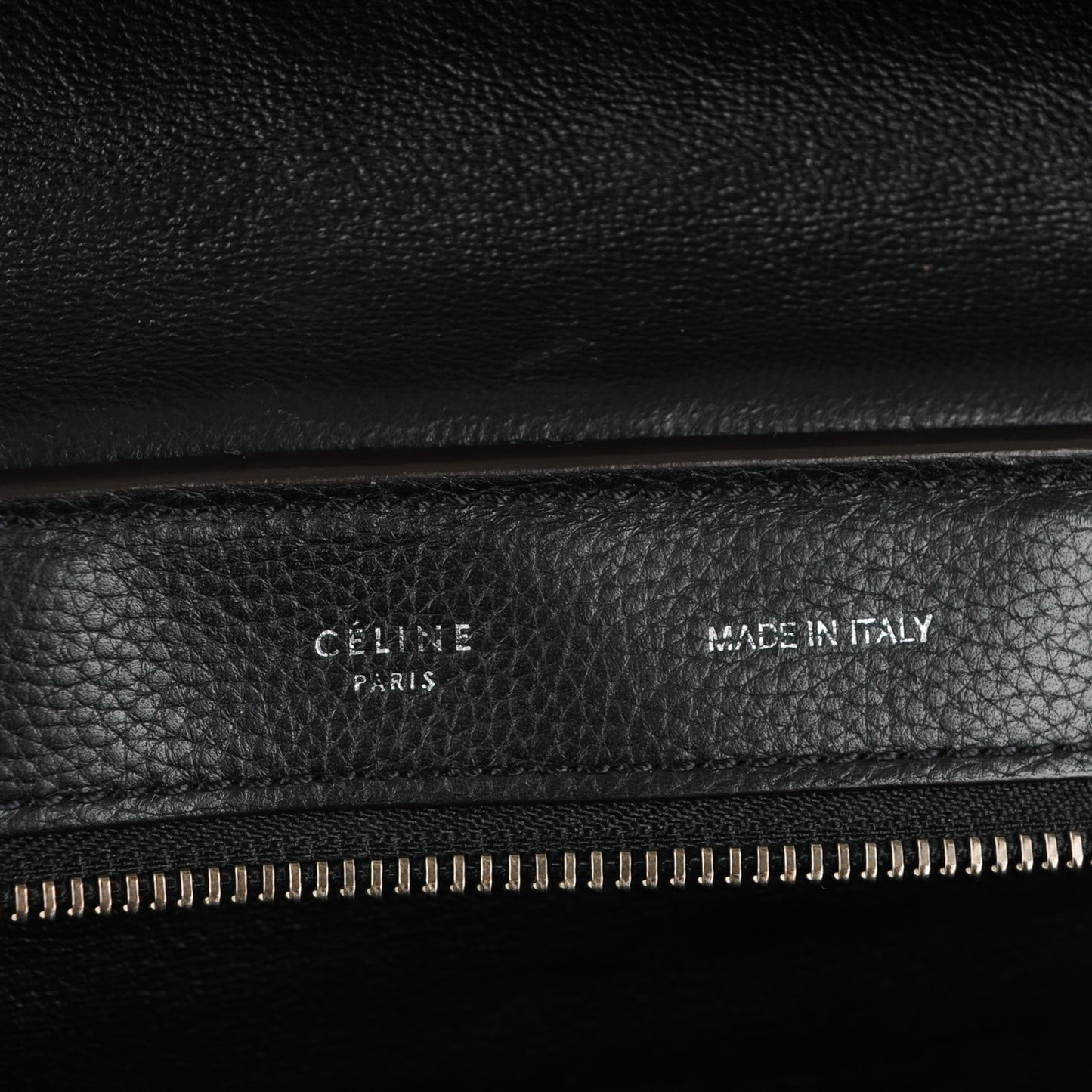 Drummed Calfskin Suede Medium Trapeze Black