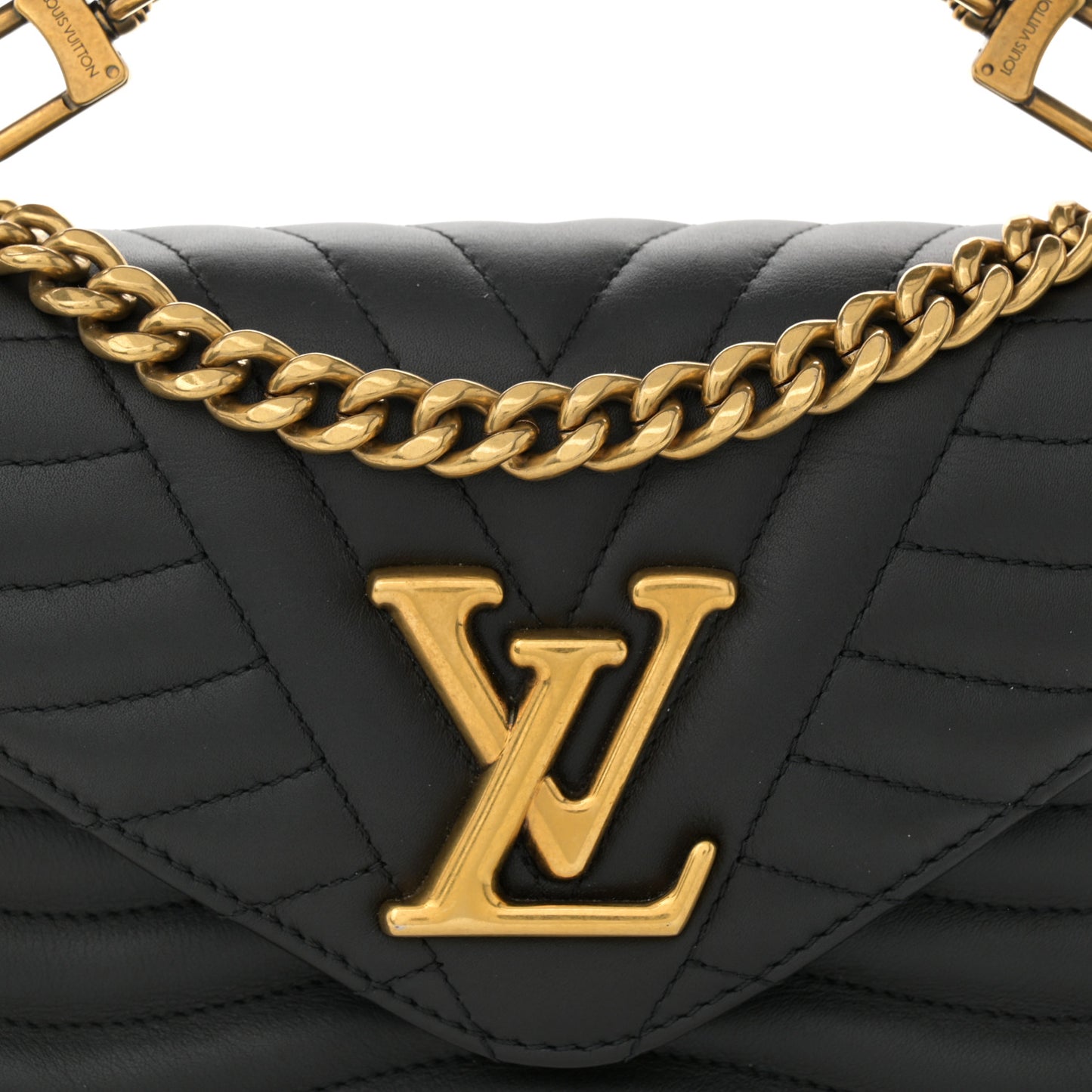 Calfskin New Wave Chain PM Black