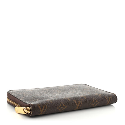 Louis Vuitton Monogram Zippy Organizer Wallet 4 of 15