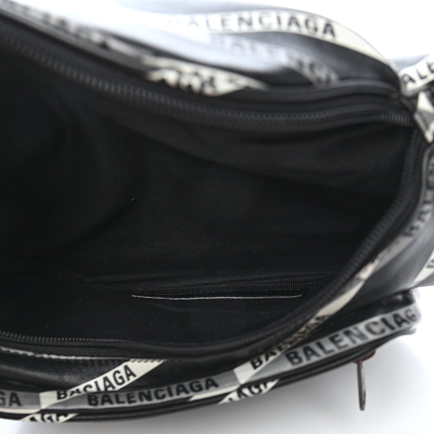 Balenciaga Smooth Calfskin Losange Monogram Explorer Belt Bag Black Grey 4 of 8