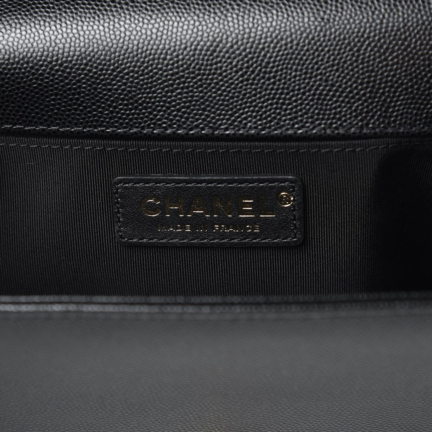 Caviar Quilted Medium Boy Flap Black