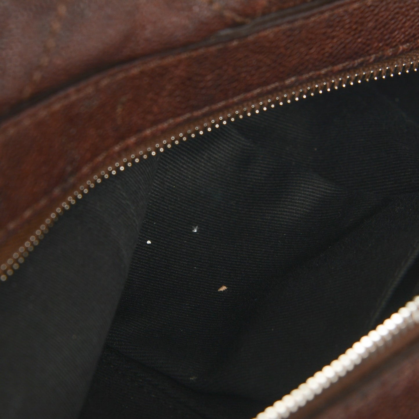 Caviar Outdoor Ligne Large Hobo Brown