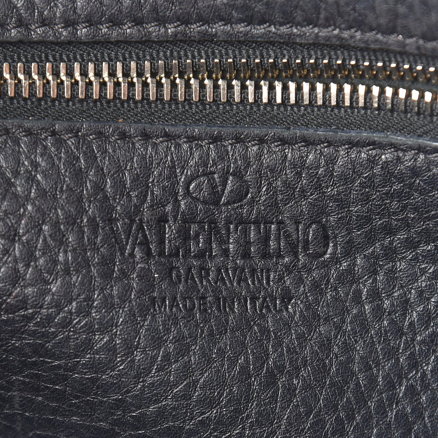 Pebbled Calfskin Small Rockstud Flip-Lock Messenger Bag Black