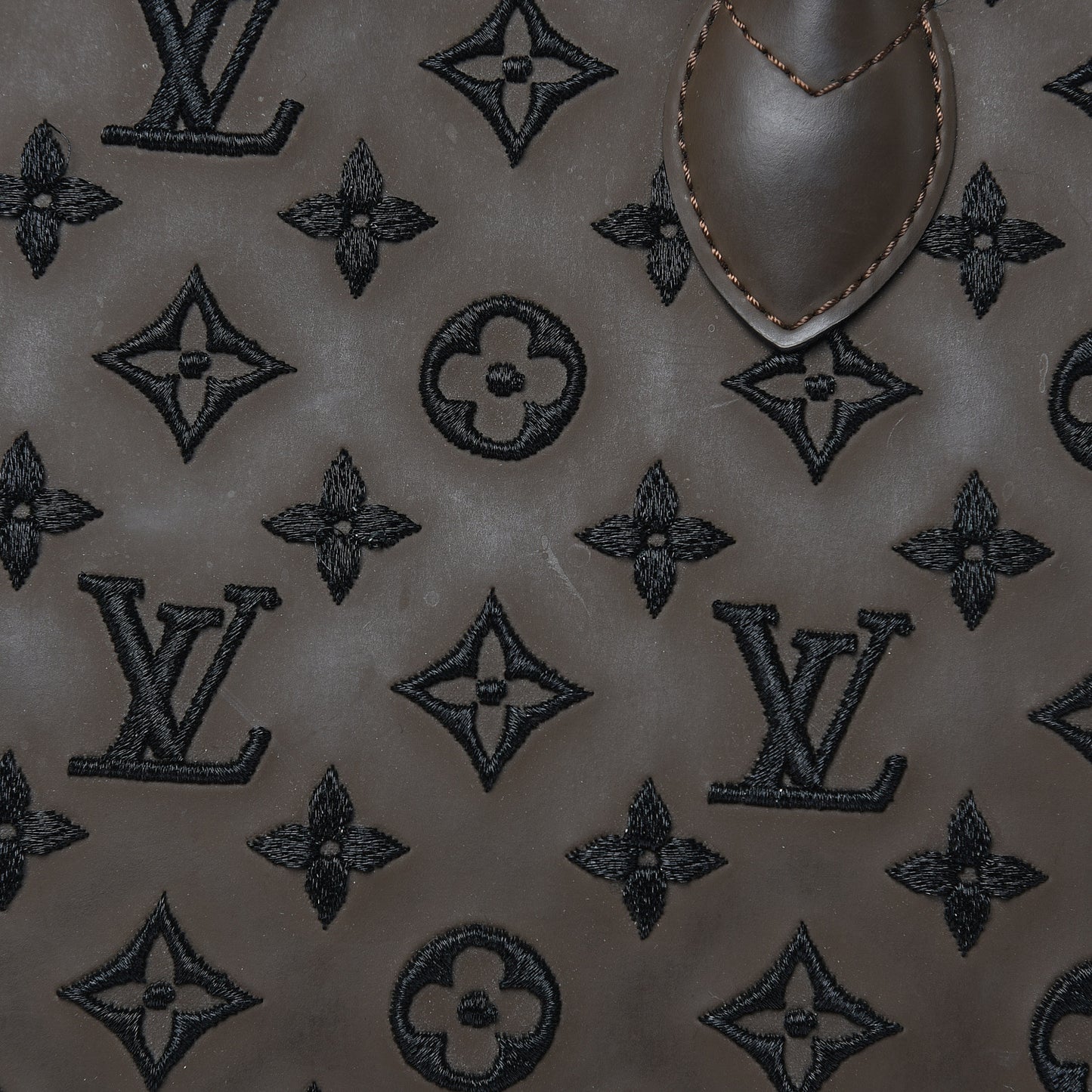 Monogram Addiction Vertical Lockit MM Brown