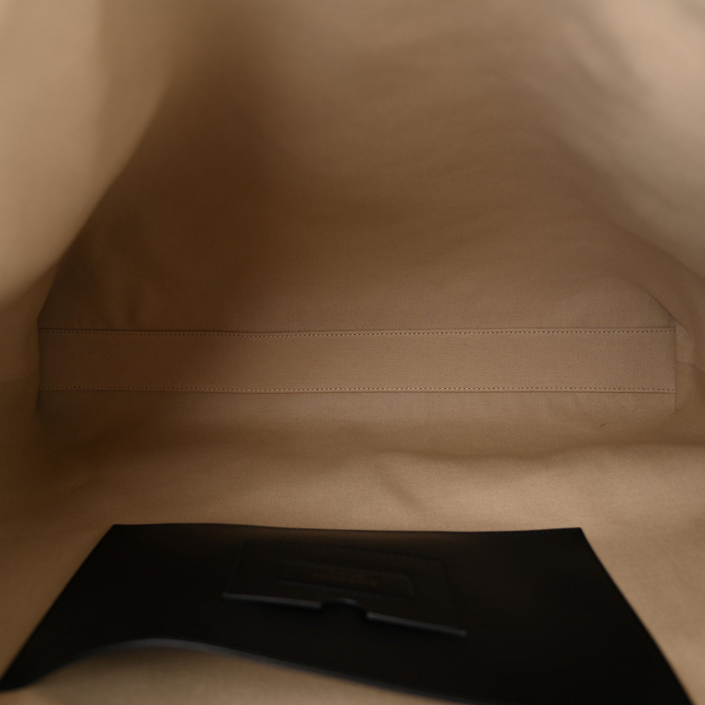 Smooth Calfskin Large Soft Antigona Black