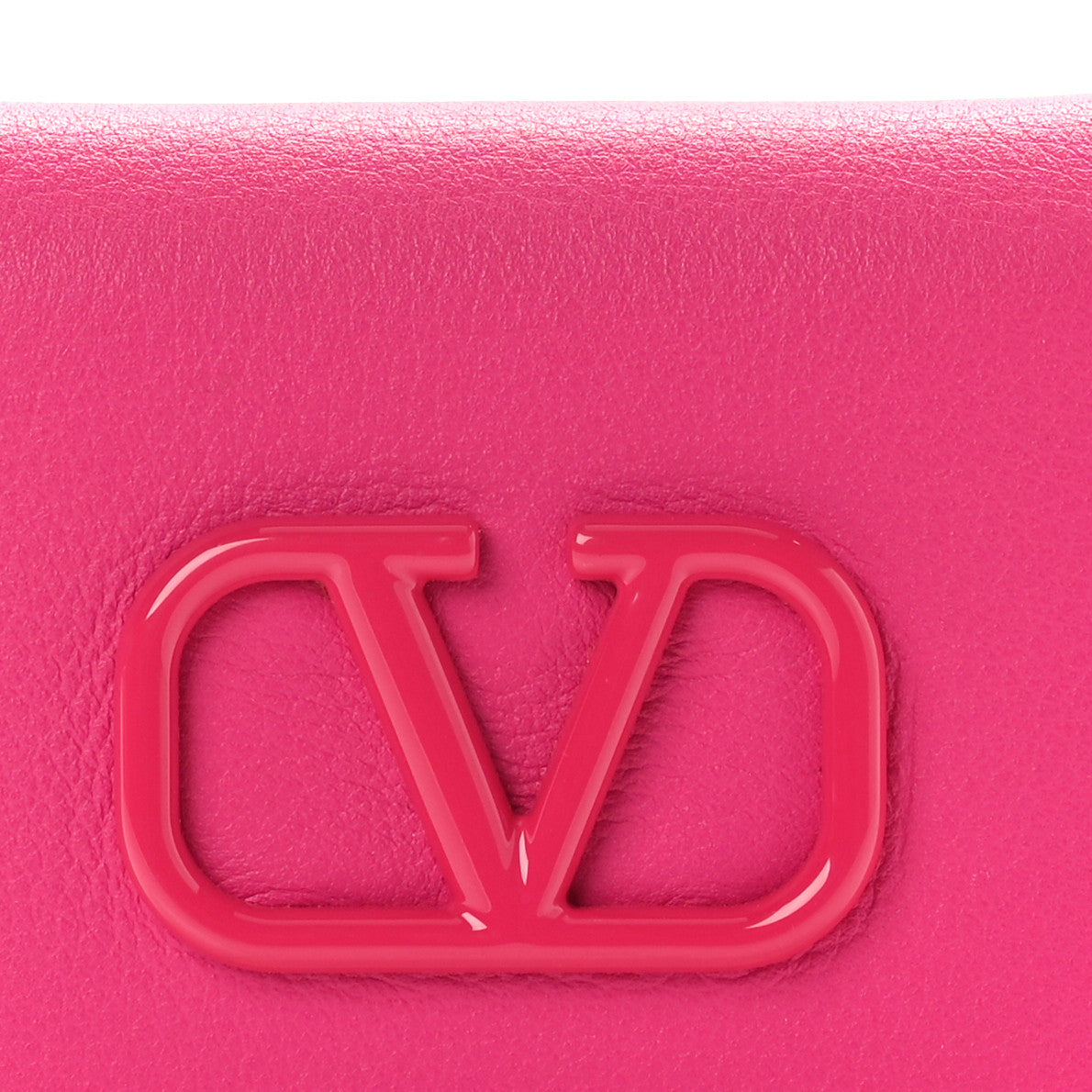 Grainy Calfskin Compact Vlogo Wallet Pink
