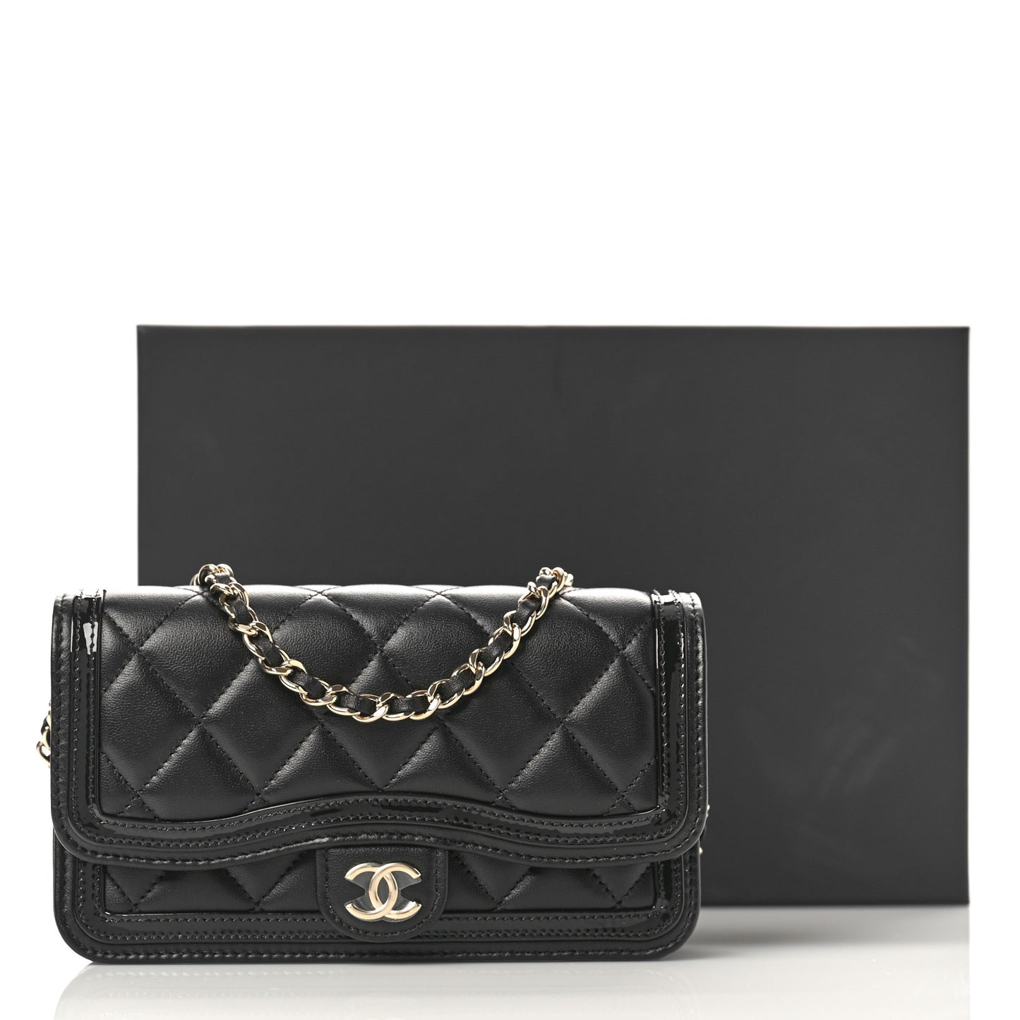 Lambskin Patent Quilted Phone Holder Wallet With Chain Black