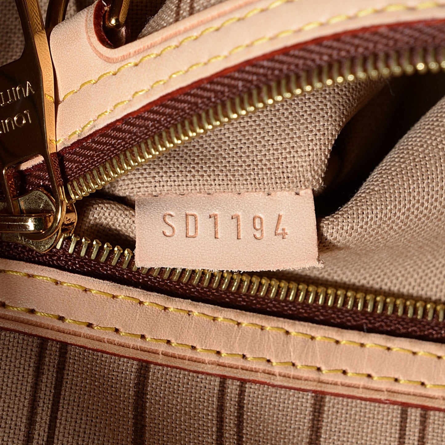 Monogram Delightful MM