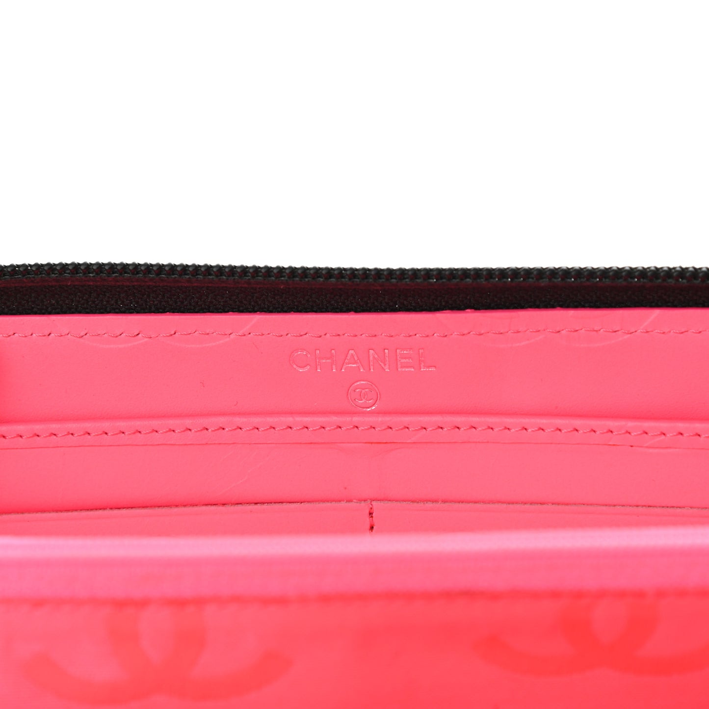 Calfskin Quilted Cambon Large Gusset Zip Around Wallet Black