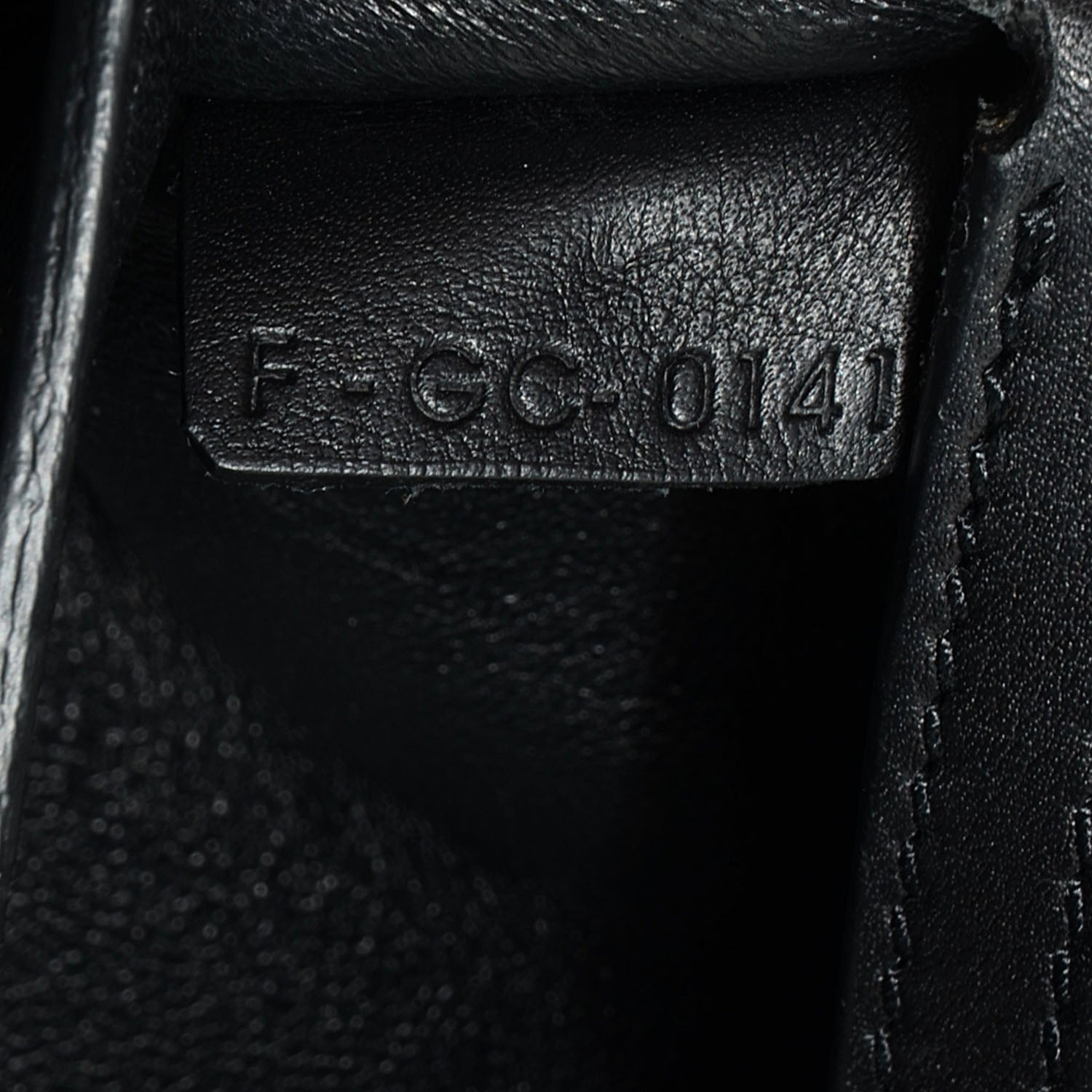 Celine Crocodile Embossed Medium Trapeze Black 7 of 9