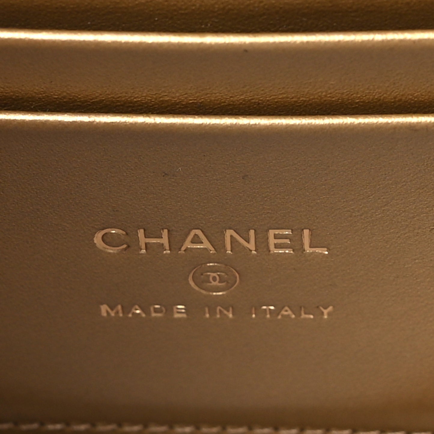 Lambskin Quilted Small Pearl Crush Vanity Case With Chain Pink