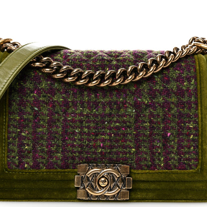 Chanel Velvet Tweed Medium Boy Flap Green 8 of 10