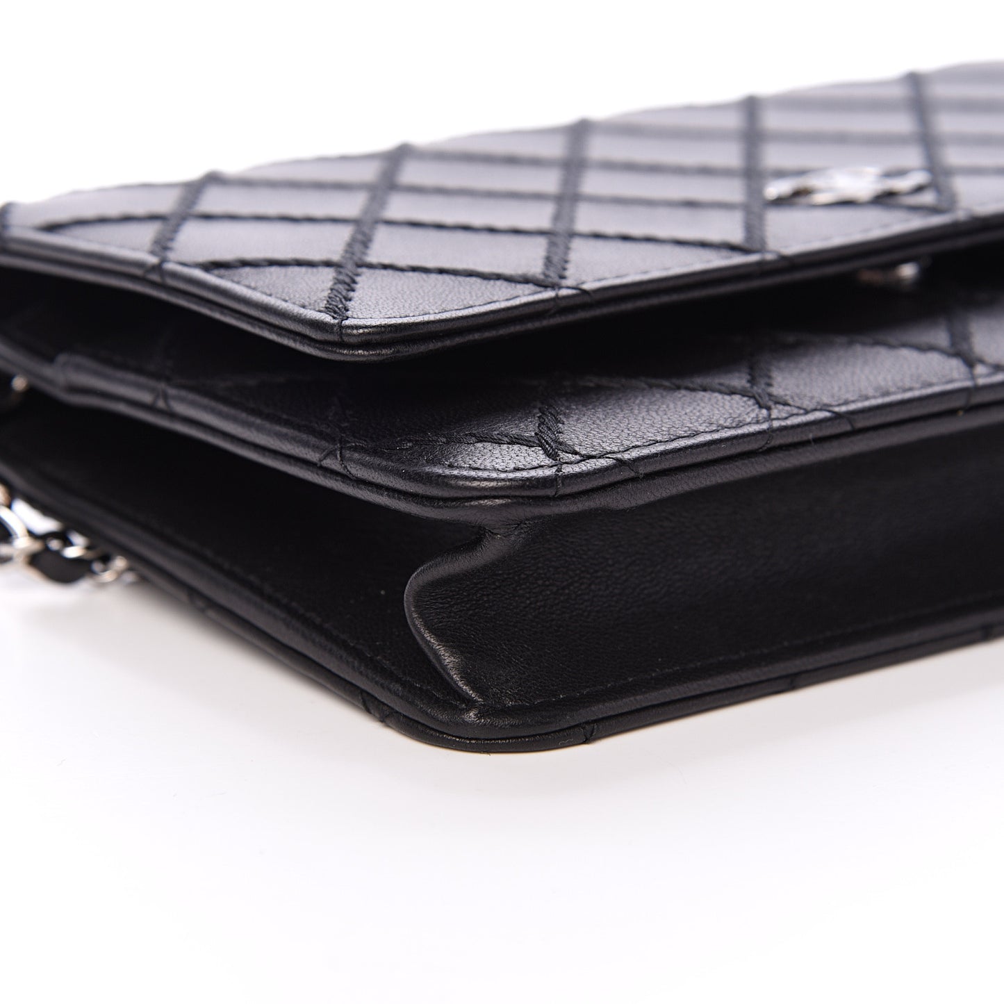 Calfskin Whipstitch Wallet On Chain WOC Black