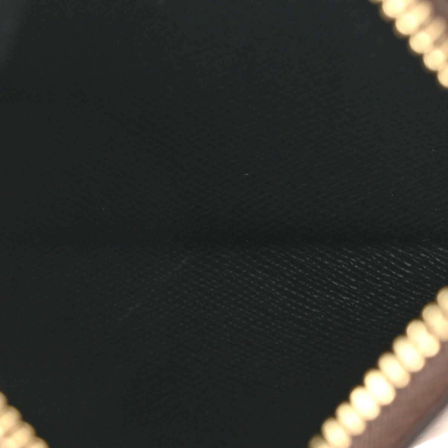 Louis Vuitton Reverse Monogram Giant Trio Pouch 6 of 14