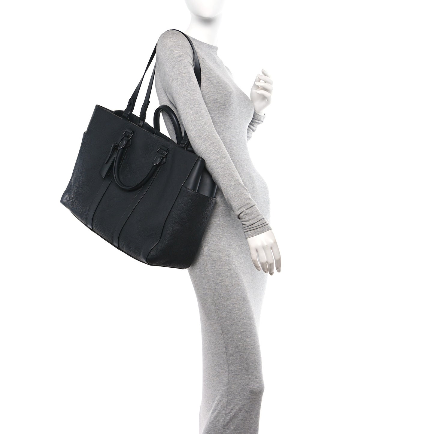 Taurillon Monogram Sac Plat 24H Black