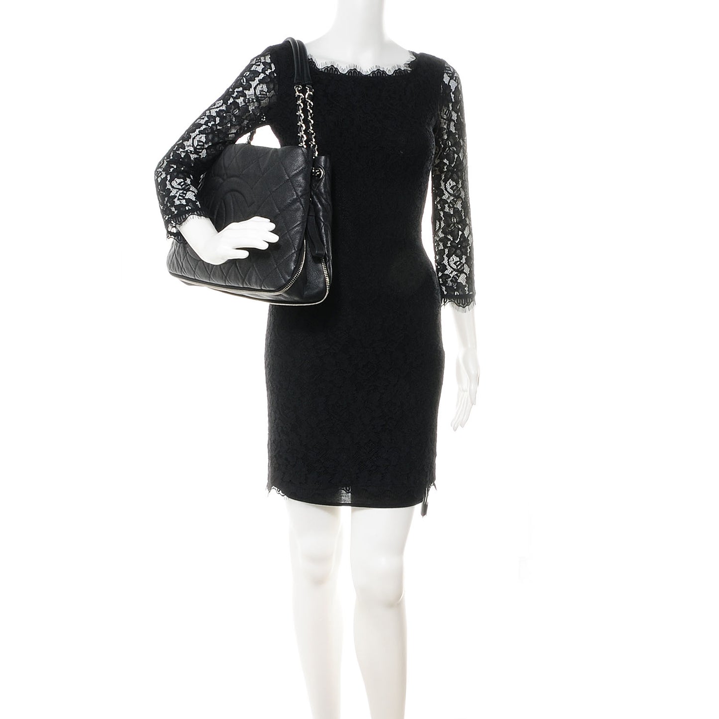 Caviar Expandable Zip Shoulder Bag Black