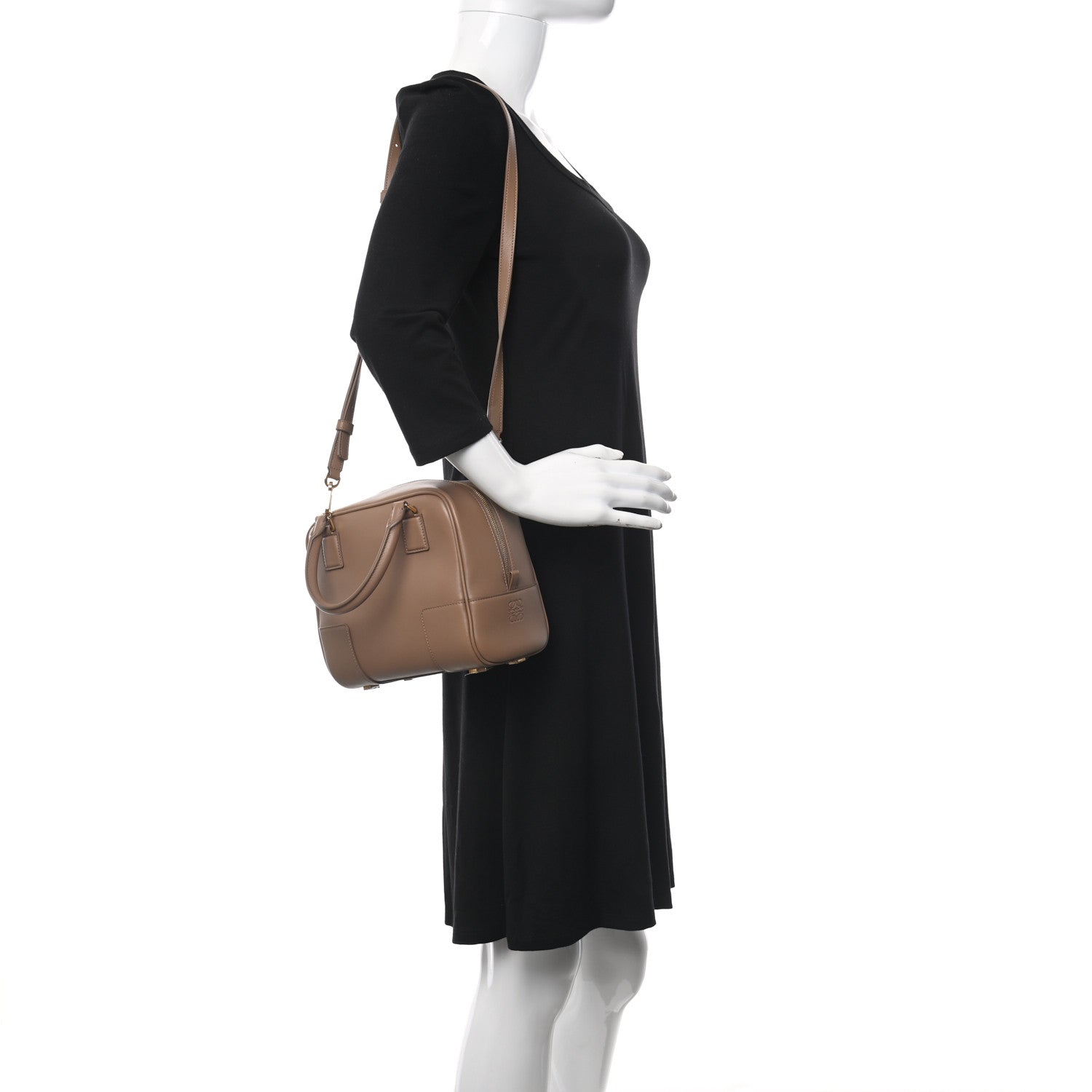 Loewe Calfskin Amazona 19 Brown 2 of 10