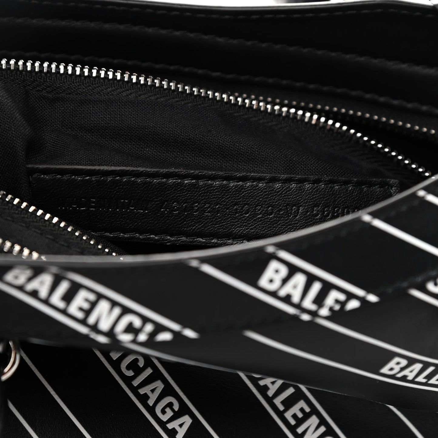 Veau Allover Logo Classic Silver Hardware S City Black White