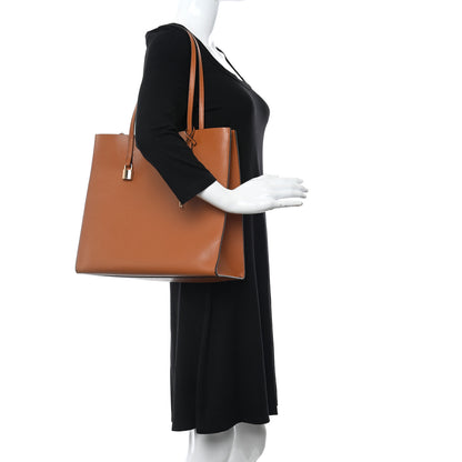 Marc Jacobs Grained Calfskin Grind Shopper Tote Smoked Almond 2 of 13