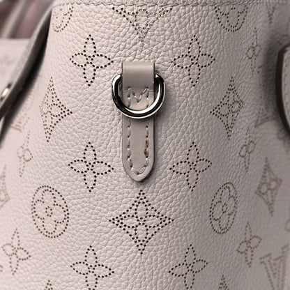 Louis Vuitton Mahina Hina MM Brume 16 of 20