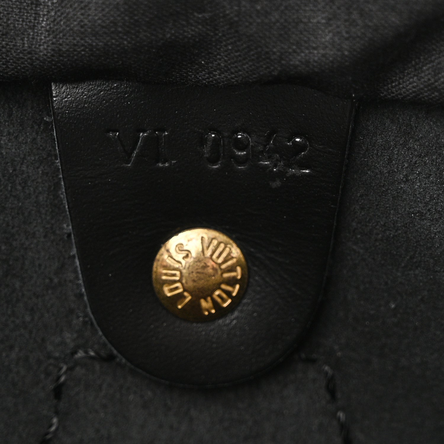 Louis Vuitton Epi Speedy 25 Black 7 of 12