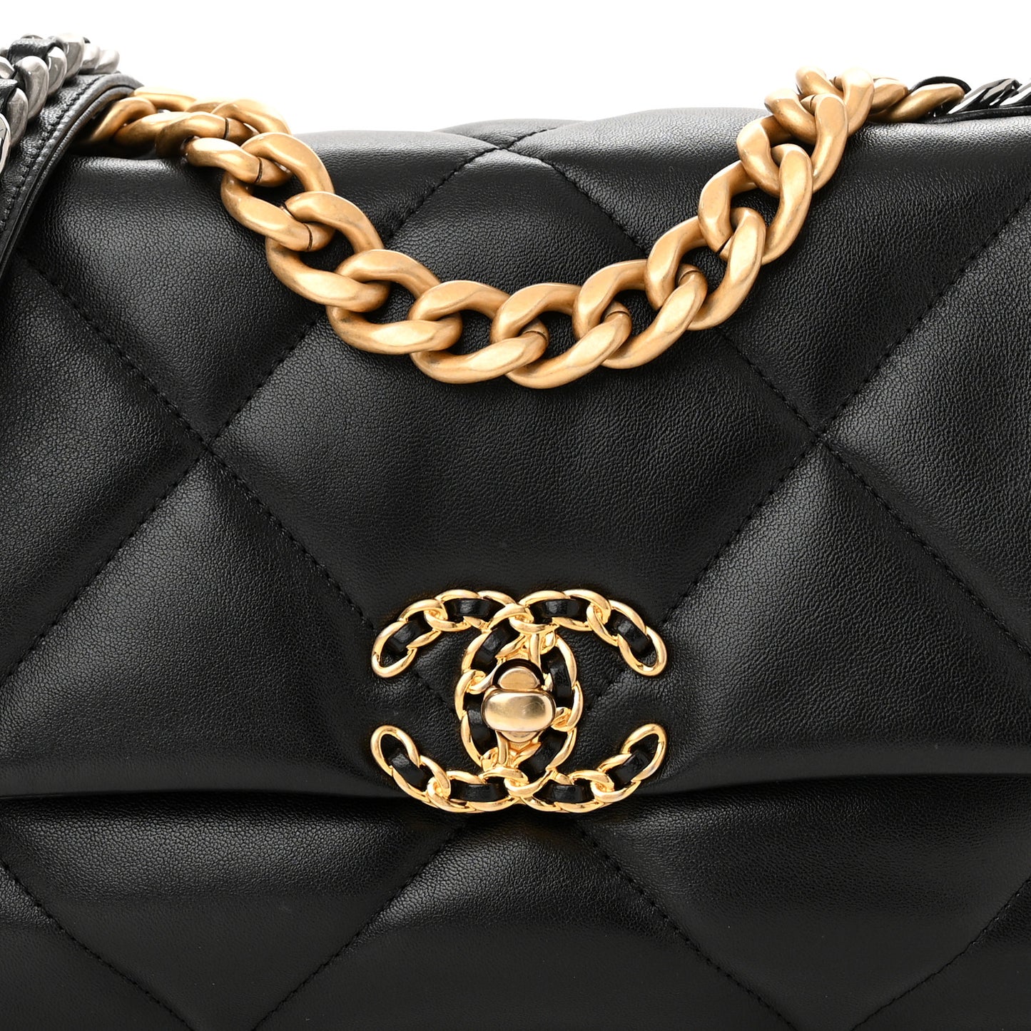 Lambskin Quilted Medium Chanel 19 Flap Black